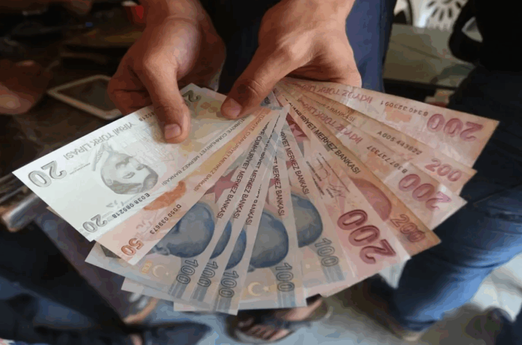 Asgari Ücret Görüşmeleri Yarın Başlıyor: Zam Beklentileri Yükseliyor