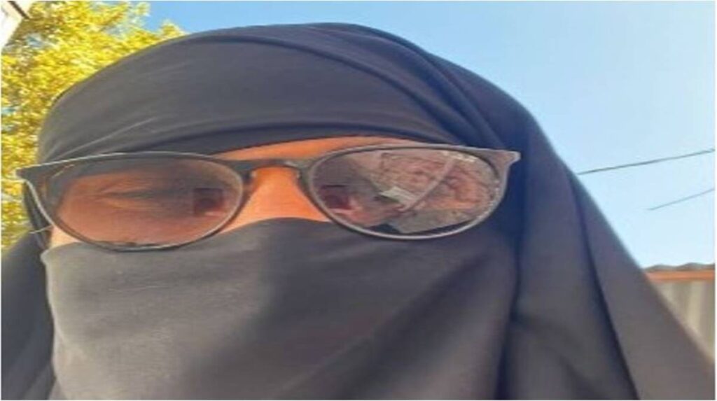 Çarşafla Gezen Erkek Şahıs Gözaltına Alındı