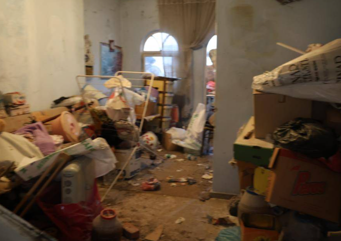 Kabus Gibi Olay: Annesinin Cesediyle Çöplerin İçinde Yaşadı