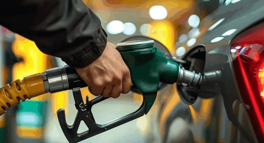 Motorinden Sonra Benzine de Zam Geliyor! Yarın Netleşecek