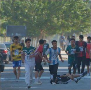 Şanlıurfa 'da Öğrencinin Düşmesi Koşuya Damga Vurdu