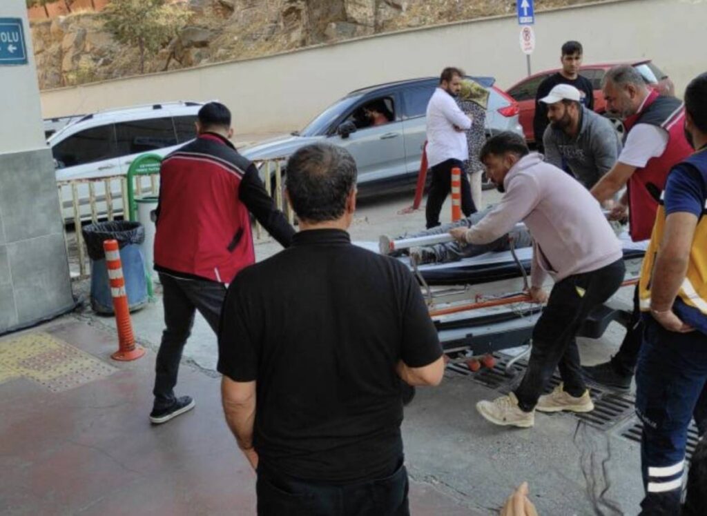 Şanlıurfa'da 3 Metreden Düşen Çocuk Ölümden Döndü!