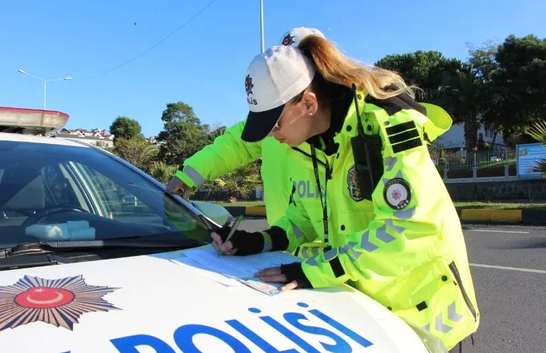 Trafikte Ağır Cezalar Askıya Alındı