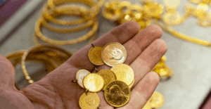 Altında Hareketlilik! Dev Bankalar Tahminlerini Güncelledi