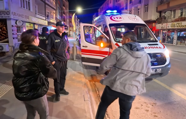 Erkek Arkadaşının Görüştüğü Kadına Bıçakla Saldırdı