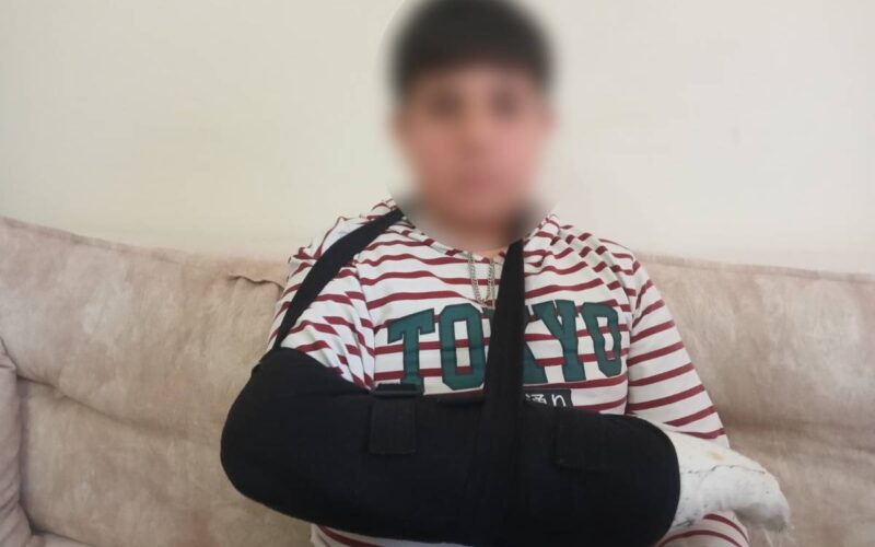 “Annemi Sokakta Mı Buldum” Dedi, Parmağından Oldu!