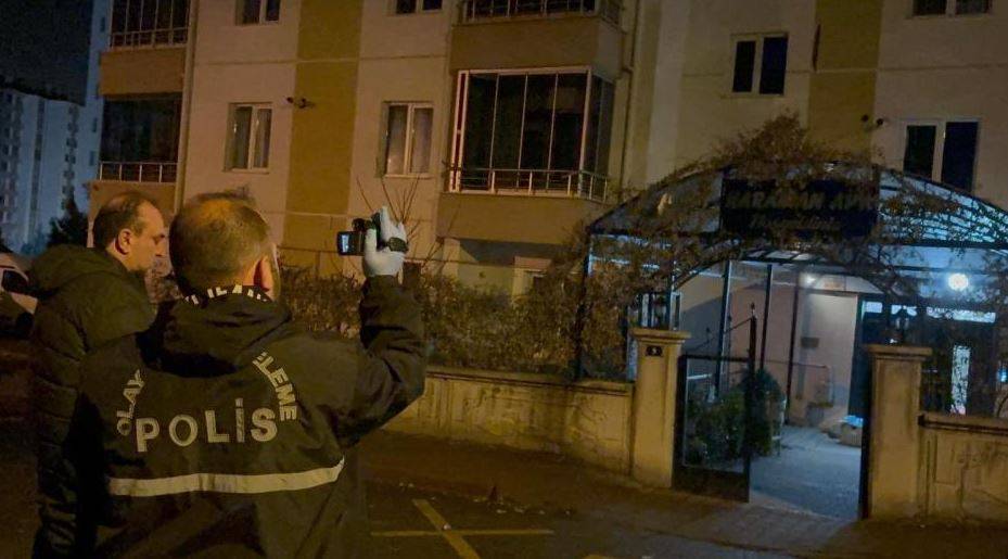 Baba-Oğul Arasındaki Kavga Kanlı Bitti: 1'i Ağır 2 Yaralı!