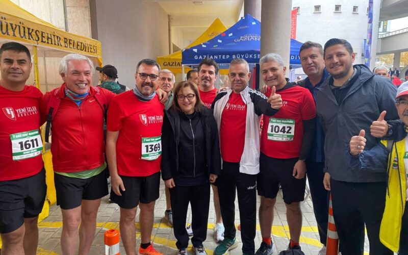 Şanlıurfa Koşucuları Gaziantep’te Rekor Katılımla Parladı!