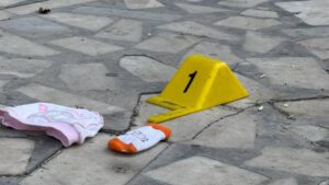 Sinir Krizi Geçiren Anne 2 Aylık Bebeğini Pencereden Attı