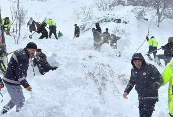 Çığ Altında Kalan Kadına İlişkin Sıcak Gelişme!