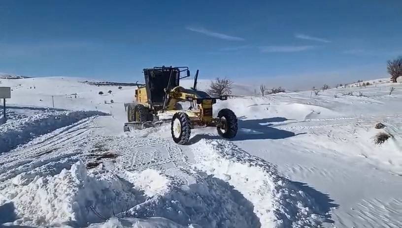 Elazığ’da 182 Köy Yolu Ulaşıma Kapandı