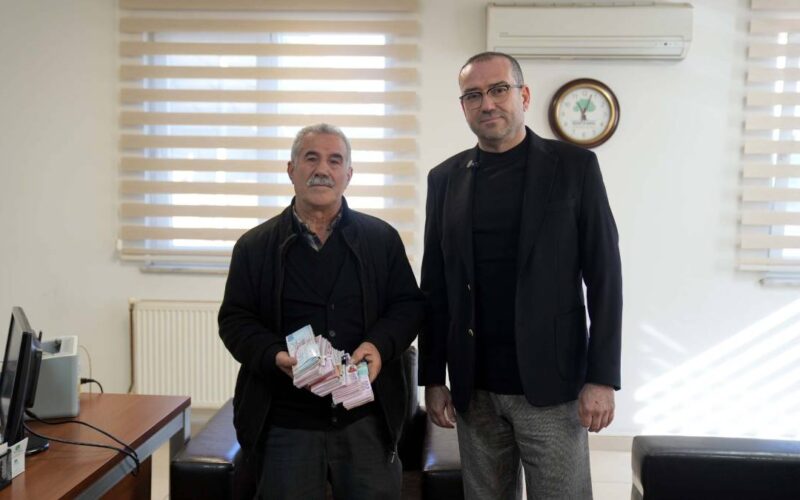 Gaziantep’te Çöpe Atılan 110 Bin TL Belediyece Bulundu