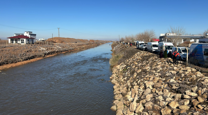 Kanala Düşen Sürücü İçin Çalışmalar Sürüyor