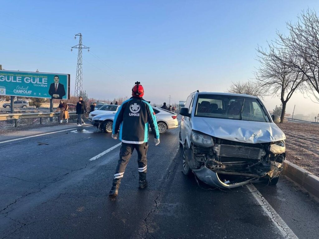Şanlıurfa'da buzlanma kaza getirdi: Çok sayıda yaralı var!