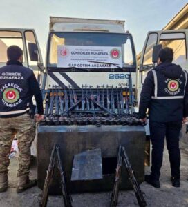 Sınır Kapısında Büyük Operasyon: 52 Silah Ele Geçirildi