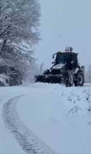 Zonguldak’ta Kar Yağışı 82 Köy Yolunu Ulaşıma Kapattı
