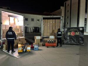 5 milyon 800 bin makaron ve tütün ele geçirildi
