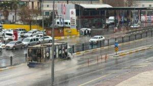 Şanlıurfa'da sağanak yağış etkili oluyor !