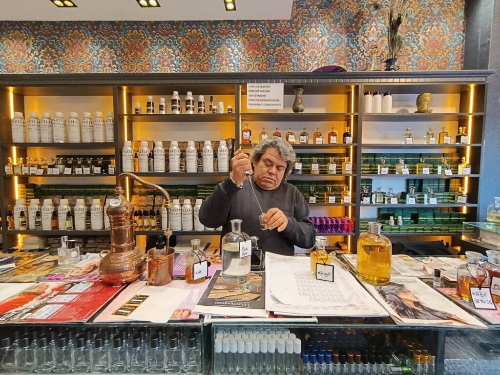 Şanlıurfa’dan kritik uyarı: Sıktığınız parfüm sizi yavaş yavaş zehirliyor olabilir!