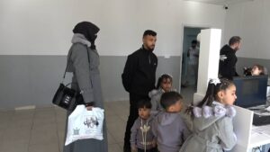 Suriyelilerin gönüllü geri dönüşü sürüyor!