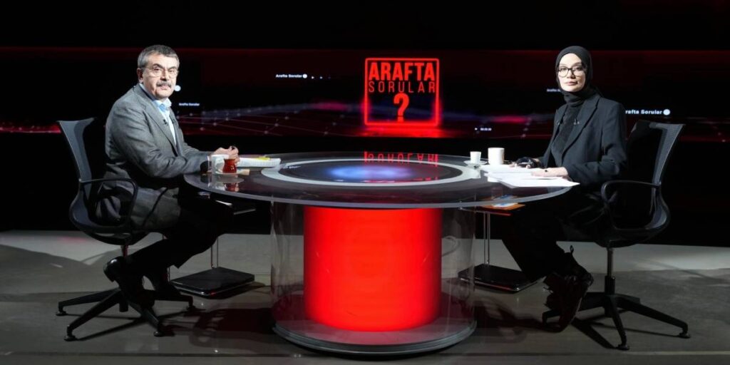 Ara tatil kalkacak mı? Bakan Tekin'den flaş açıklama!