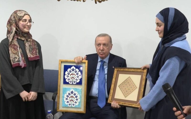 Cumhurbaşkanı Erdoğan üniversite öğrencileri ile bir araya geldi!