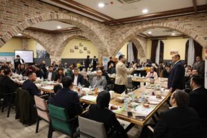 Gülpınar, gençlik meclisi üyeleriyle iftarda buluştu!