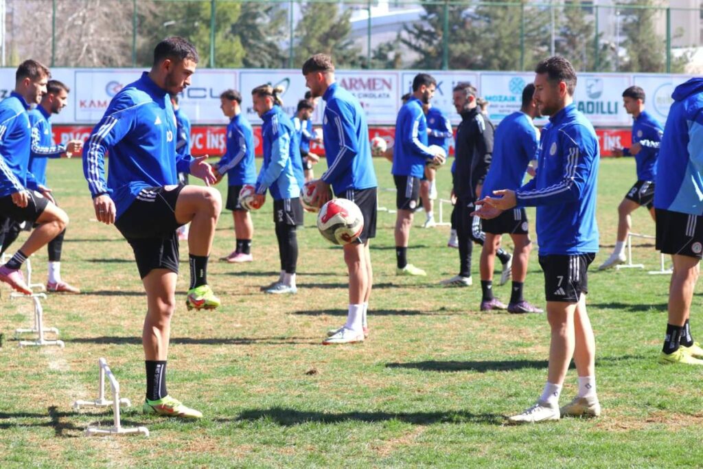 Karaköprü Belediyespor, Osmaniyespor maçına hazır!