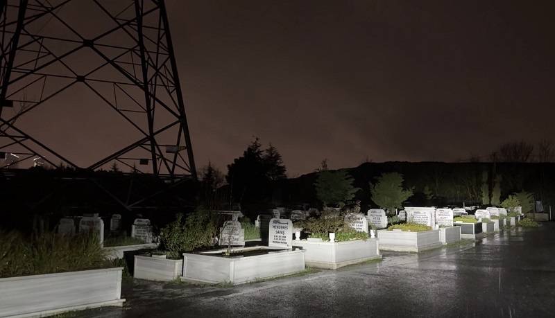 Mezarlık ziyareti kanlı bitti: Ölü ve yaralı var!