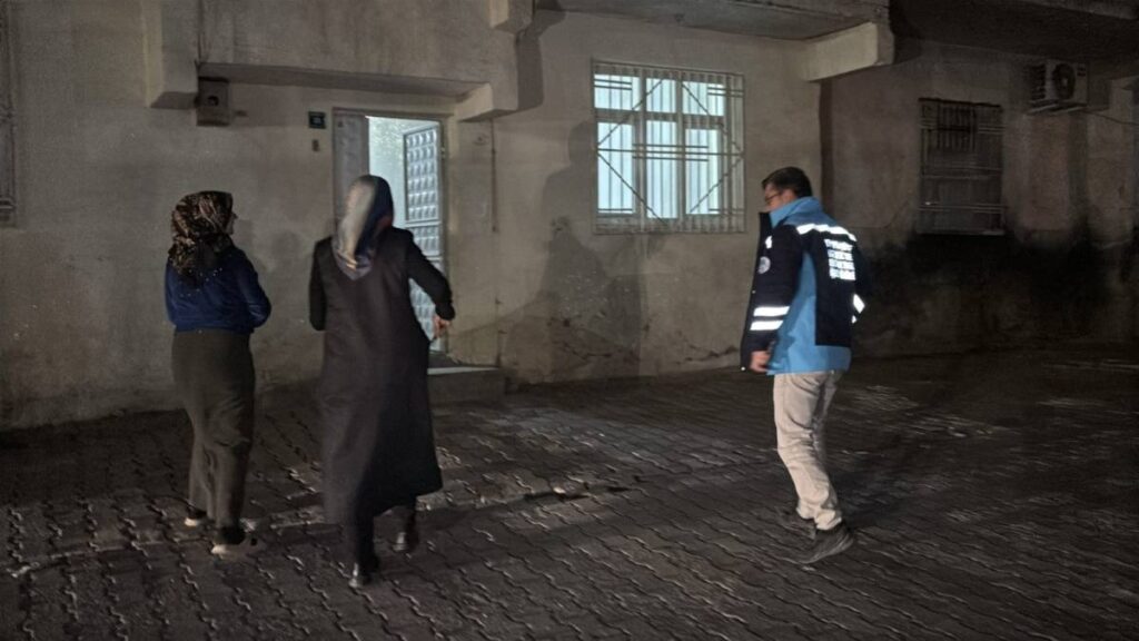 Şanlıurfa'da binlerce aileye yardım kolisi!