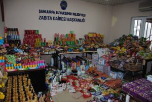 Urfa’da bayram denetimi: Milyonlarca liralık ürünlere el konuldu!