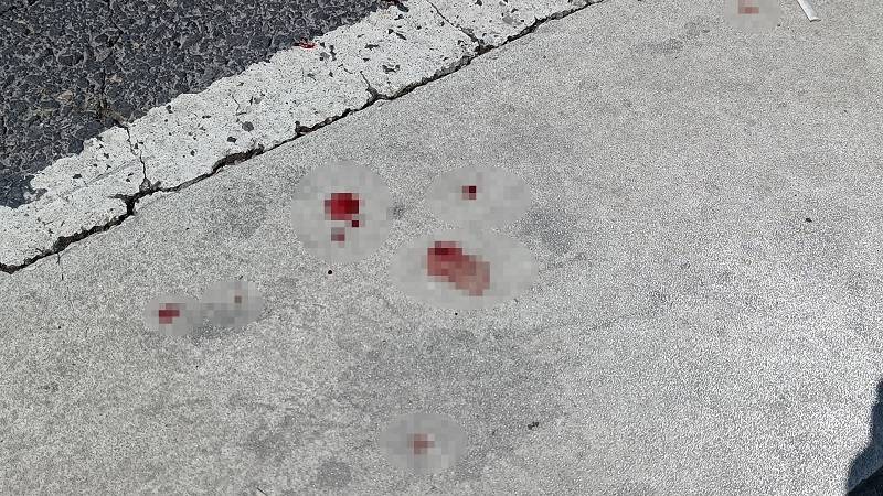 Urfa'da özel halk otobüsü yaya çarptı!