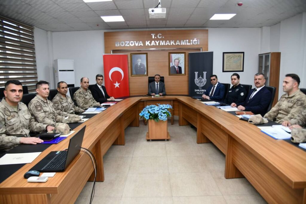 Vali Şıldak, Bozova’da vatandaşlarla iftarda buluştu!