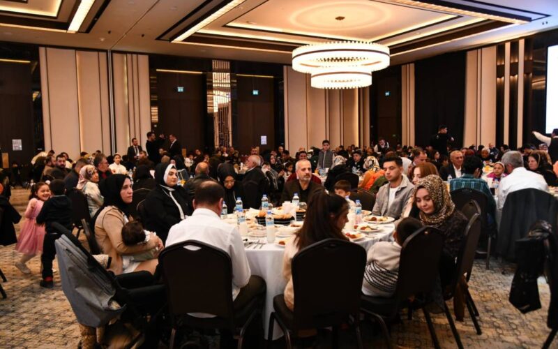 Vali Şıldak koruyucu ailelerle iftarda buluştu!