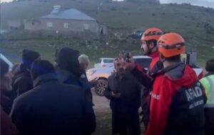 Ağrı’daki depremde bazı yapılarda hasar meydana geldi!