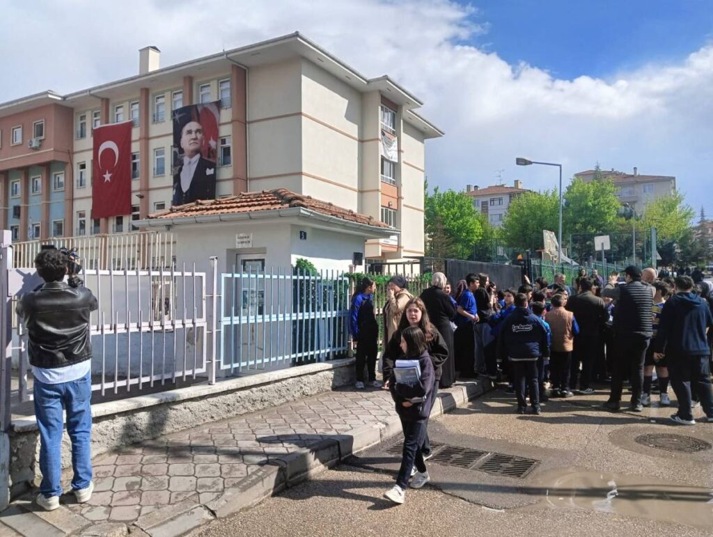 Ankara'da bir öğrencinin okula tabanca getirdiği iddiası!