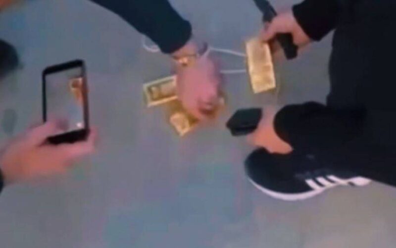 Araçtan altın ve döviz fışkırdı: 590 milyonluk operasyon!