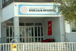 Ayser Çalık Ortaokulu'nda sessiz 23 Nisan!