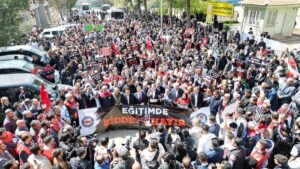 Bucak Okul salıdırlarına yönelik yürüyüşe katıldı!