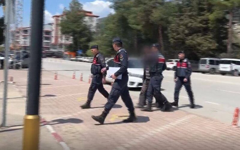 “Büyük saldırı olacak” diyen şahıs jandarma operasyonuyla yakalandı