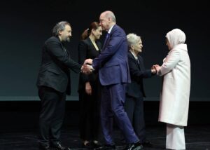 Cumhurbaşkanı Erdoğan İstanbul'da film galasına katıldı!