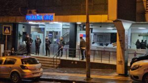 Doğum esnasında hayatını kaybetti! Yakınları hastaneyi bastı!