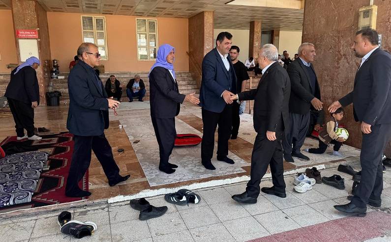 Fakıbaba, Siverek’teki okul saldırısında yaralanan öğrencileri ziyaret etti