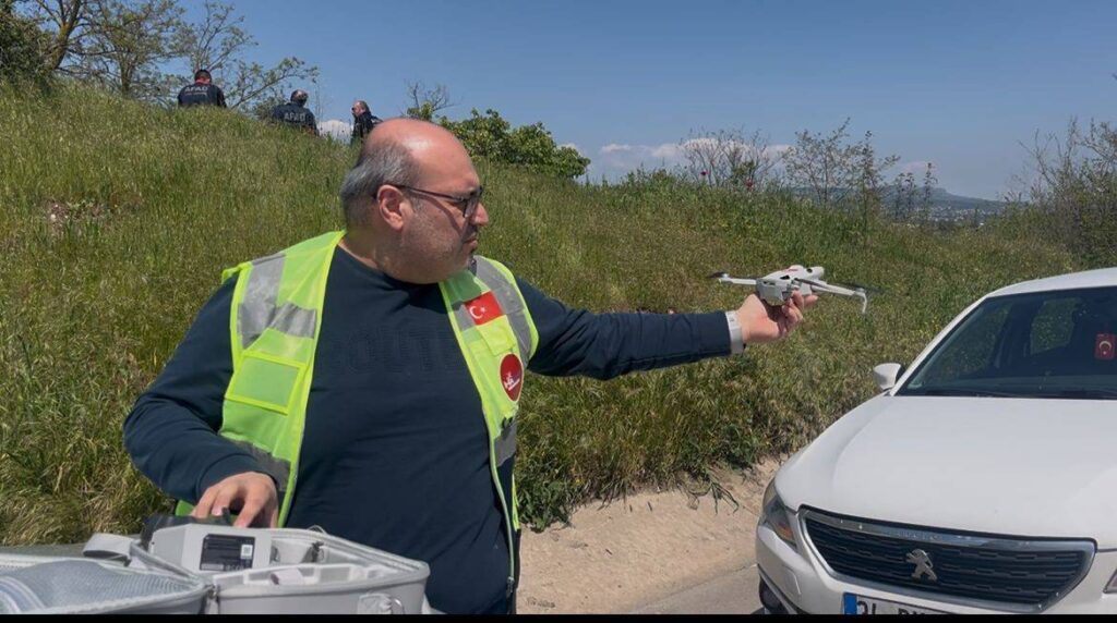 "Otoyola 5 yaşında çocuk bırakıldı" ihbarı! Ekipler seferber oldu!