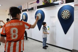 Şanlıurfa’da 23 Nisan coşkusu dart tahtasına taşındı!