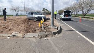 Şanlıurfa'da iki otomobil çarpıştı: Yaralılar var!