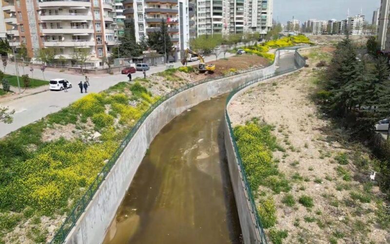 Şanlıurfa'da selde zarar gören parklar yeniden yapılıyor!