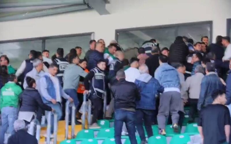 Şanlıurfaspor maçında ortalık savaş alanına döndü! O anlar kamerada!
