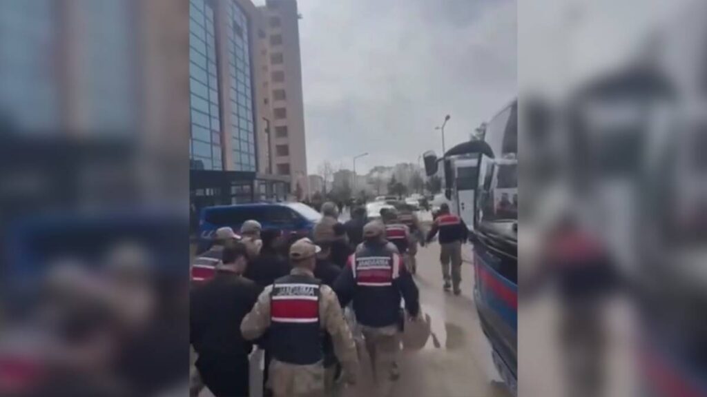 Siverek’te "sahte çürük raporu" operasyonu: Çok sayıda gözaltı!