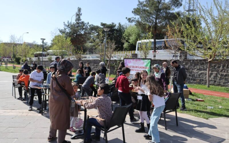 Siverek'te satranç etkinliğine ilgi!